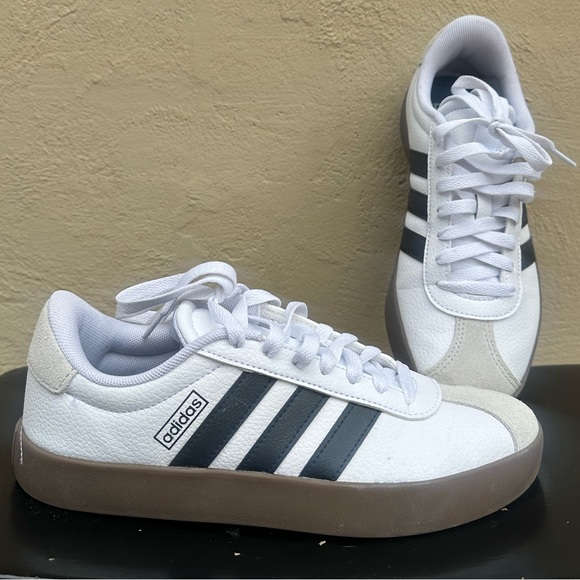adidas Shoes - GUC Adidas Women’s White and Black Sneakers